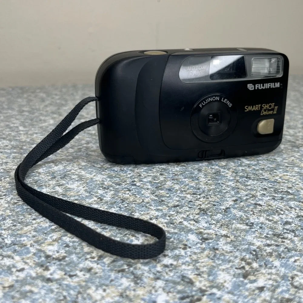 Fujifilm Smart Shot Deluxe II 35mm Point & Shoot Film Camera Motor Drive Flash